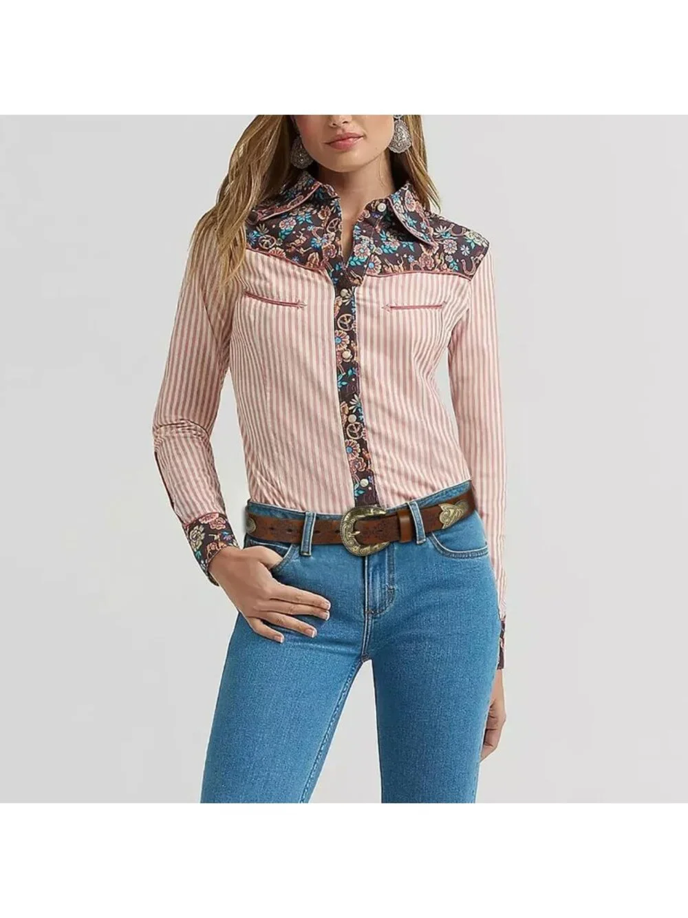 Vintage Cowgirl Western Belt for Women | Engraved Buckle, Perfect for Jeans